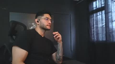 Snapshot of richard_milleer chatting on July 2026 05:15:02 PM Ricardo online show from July 2026 05:15:02 PM