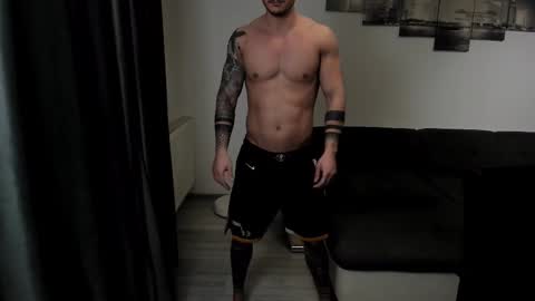 RichardDarell online show from December 2025 05:47:01 AM