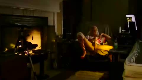 Snapshot of ricks4fun chatting on December 2025 05:25:01 AM PINK HOLE TWINK online show from December 2025 05:25:01 AM