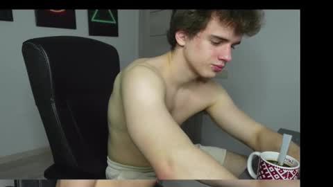 Snapshot of ricky_becko chatting on October 2025 03:24:01 PM RICKY BECKO online show from October 2025 03:24:01 PM