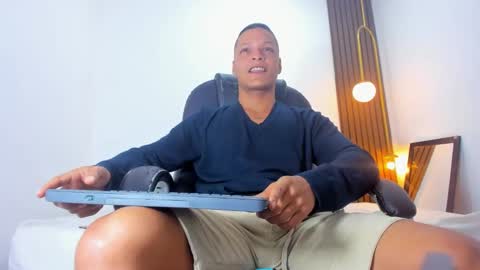 Snapshot of ricky_owens1 chatting on January 2025 09:00:01 PM Ricky online show from January 2025 09:00:01 PM