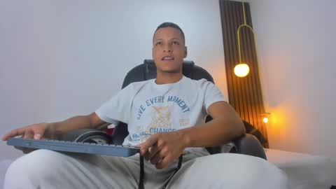 Snapshot of ricky_owens1 chatting on January 2025 08:46:01 PM Ricky online show from January 2025 08:46:01 PM