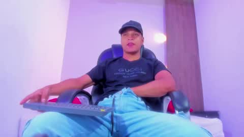 Snapshot of ricky_owens1 chatting on February 2025 09:57:01 PM Ricky online show from February 2025 09:57:01 PM