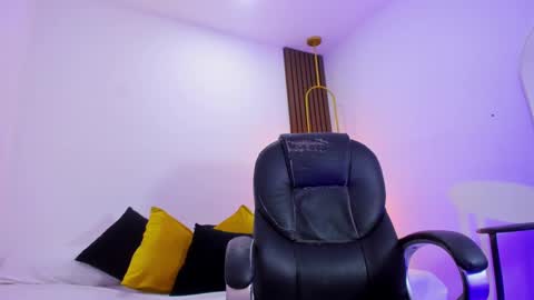 Snapshot of ricky_owens1 chatting on February 2025 11:43:02 PM Ricky online show from February 2025 11:43:02 PM