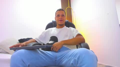 Snapshot of ricky_owens1 chatting on February 2025 06:54:02 PM Ricky online show from February 2025 06:54:02 PM