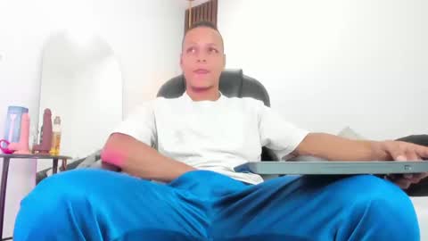 Snapshot of ricky_owens1 chatting on September 2025 12:59:02 PM Ricky online show from September 2025 12:59:02 PM