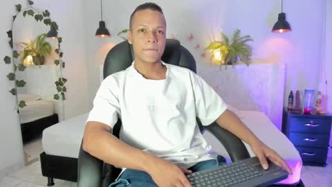 Snapshot of ricky_owens1 chatting on September 2025 12:59:02 PM Ricky online show from September 2025 12:59:02 PM