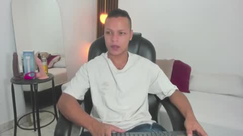 Snapshot of ricky_owens1 chatting on September 2025 01:11:01 PM Ricky online show from September 2025 01:11:01 PM