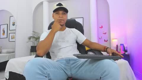 Snapshot of ricky_owens1 chatting on October 2025 08:46:02 PM Ricky online show from October 2025 08:46:02 PM