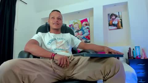 Snapshot of ricky_owens1 chatting on December 2025 07:29:02 PM Ricky online show from December 2025 07:29:02 PM