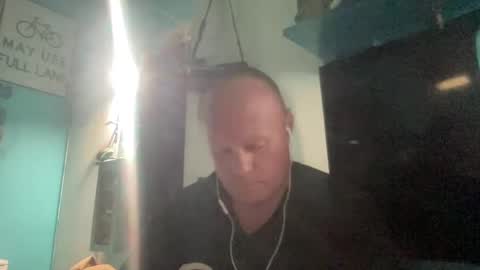 Snapshot of rickygeez chatting on January 2025 11:33:01 PM penisaurisrex online show from January 2025 11:33:01 PM