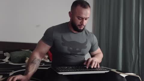 Snapshot of rickymiami1 chatting on December 2024 03:52:01 PM rickymiami1 online show from December 2024 03:52:01 PM