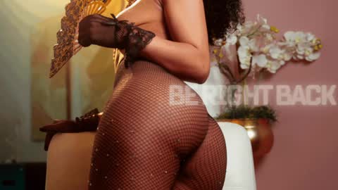 Snapshot of rihannadeep chatting on December 2024 10:03:01 AM Sara online show from December 2024 10:03:01 AM