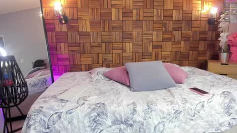 Snapshot of rihannadeep chatting on January 2025 10:06:02 AM Sara online show from January 2025 10:06:02 AM