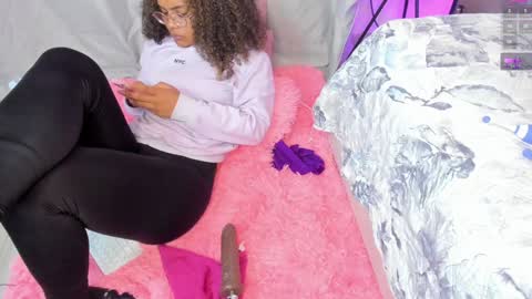 Snapshot of rihannadeep chatting on January 2025 01:12:01 PM Sara online show from January 2025 01:12:01 PM