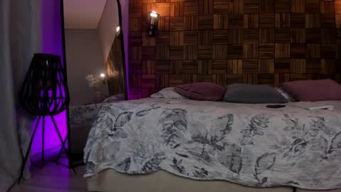 Snapshot of rihannadeep chatting on February 2025 10:03:02 AM Sara online show from February 2025 10:03:02 AM