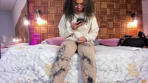 Snapshot of rihannadeep chatting on February 2025 10:07:02 AM Sara online show from February 2025 10:07:02 AM