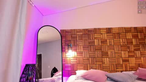 Snapshot of rihannadeep chatting on February 2025 10:07:02 AM Sara online show from February 2025 10:07:02 AM