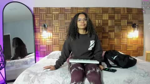 Snapshot of rihannadeep chatting on February 2025 10:04:02 AM Sara online show from February 2025 10:04:02 AM