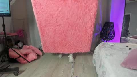 Snapshot of rihannadeep chatting on February 2025 10:09:01 AM Sara online show from February 2025 10:09:01 AM