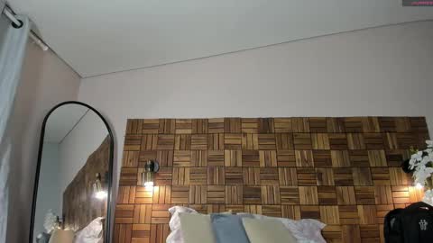 Snapshot of rihannadeep chatting on September 2025 10:05:01 AM Sara online show from September 2025 10:05:01 AM