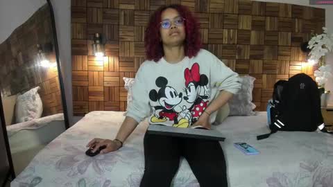 Snapshot of rihannadeep chatting on September 2025 10:08:01 AM Sara online show from September 2025 10:08:01 AM