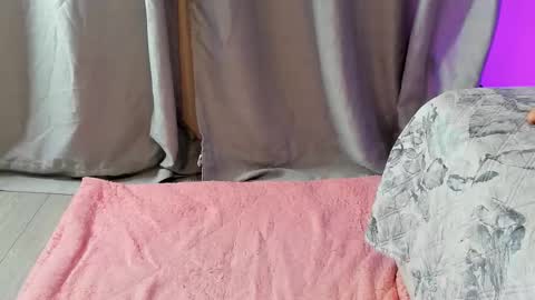 Snapshot of rihannadeep chatting on October 2025 10:19:02 AM Sara online show from October 2025 10:19:02 AM