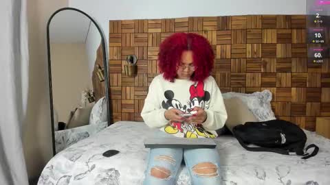 Snapshot of rihannadeep chatting on November 2025 10:03:01 AM Sara online show from November 2025 10:03:01 AM