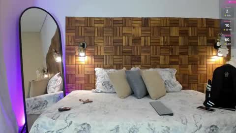 Snapshot of rihannadeep chatting on November 2025 10:16:01 AM Sara online show from November 2025 10:16:01 AM