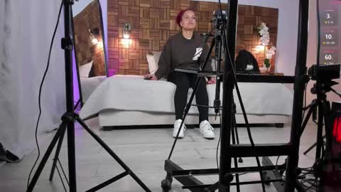 Snapshot of rihannadeep chatting on November 2025 10:04:02 AM Sara online show from November 2025 10:04:02 AM