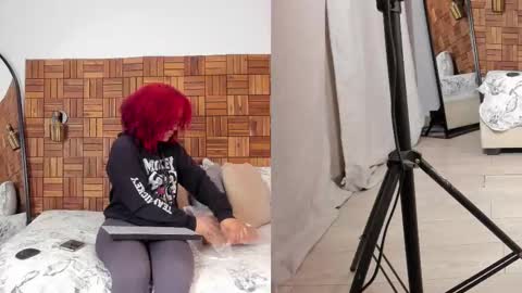 Snapshot of rihannadeep chatting on November 2025 10:15:01 AM Sara online show from November 2025 10:15:01 AM