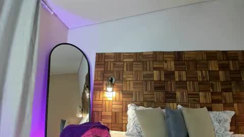 Snapshot of rihannadeep chatting on November 2025 10:16:02 AM Sara online show from November 2025 10:16:02 AM