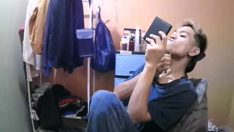 Snapshot of riiichie12 chatting on November 2025 03:17:02 PM riiichie12 online show from November 2025 03:17:02 PM