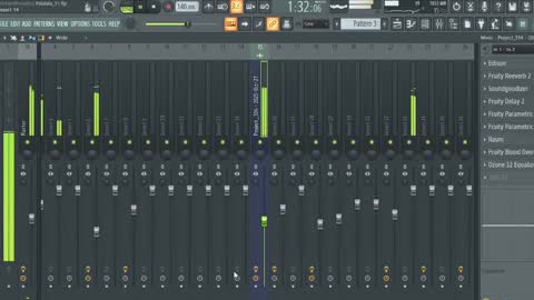 Snapshot of riki_lesensuel chatting on November 2025 09:39:01 PM Riki online show from November 2025 09:39:01 PM