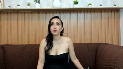Oriana online show from May 2026 12:46:01 PM