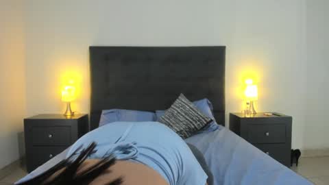 Snapshot of riley_skye_ chatting on December 2024 04:31:01 AM RAILEY online show from December 2024 04:31:01 AM