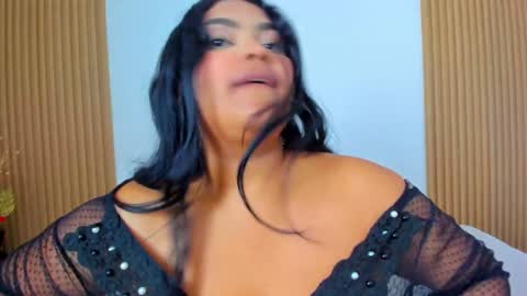 Snapshot of rileydolly chatting on January 2025 06:22:02 AM RileyDolly online show from January 2025 06:22:02 AM