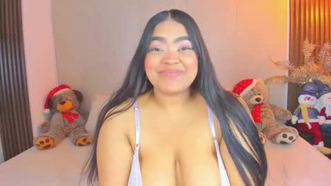 Snapshot of rileydolly chatting on November 2025 09:41:02 AM RileyDolly online show from November 2025 09:41:02 AM