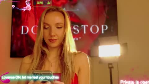 Rina Asty online show from December 2025 08:13:01 PM