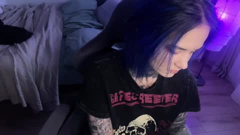   DianaBrite            fansl y online show from February 2025 01:09:02 PM