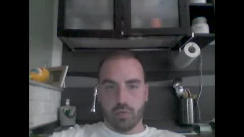 Snapshot of riri2121 chatting on April 2026 10:31:02 AM riri2121 online show from April 2026 10:31:02 AM