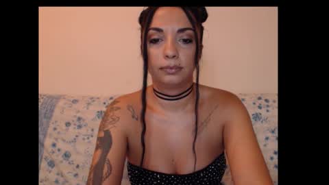 riri_mojo_92 online show from October 2025 08:20:02 PM