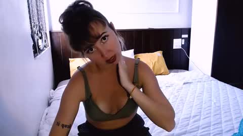 Snapshot of riri_rich chatting on March 2025 05:46:01 AM Rita online show from March 2025 05:46:01 AM