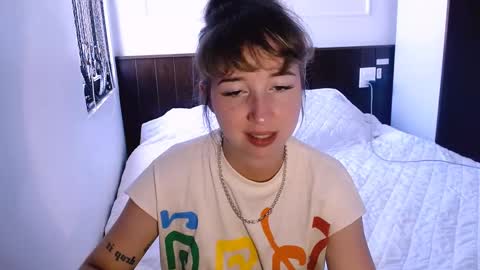 Snapshot of riri_rich chatting on March 2025 05:35:01 AM Rita online show from March 2025 05:35:01 AM