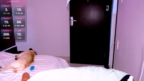 Snapshot of riri_rich chatting on October 2025 05:46:01 AM Rita online show from October 2025 05:46:01 AM