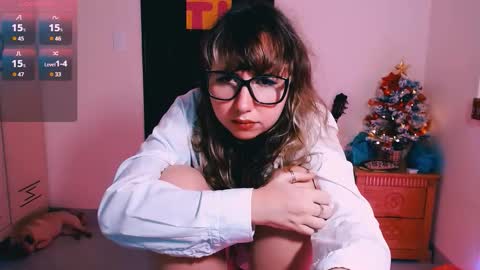 Snapshot of riri_rich chatting on December 2025 05:35:02 AM Rita online show from December 2025 05:35:02 AM