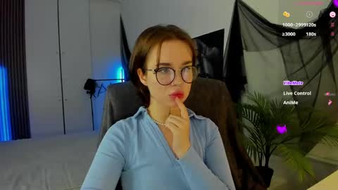 Snapshot of risosweet chatting on May 2026 08:37:01 PM Alice online show from May 2026 08:37:01 PM