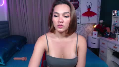 Snapshot of risque_asiancassandra chatting on March 2025 06:05:02 AM Miss Cassie online show from March 2025 06:05:02 AM