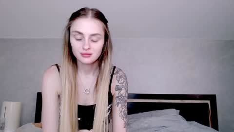 Snapshot of rita_orra chatting on February 2025 01:54:02 PM Rita online show from February 2025 01:54:02 PM