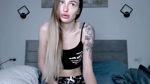 Snapshot of rita_orra chatting on October 2025 08:13:01 AM Rita online show from October 2025 08:13:01 AM